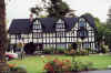 Victoria-20011001-u.jpg (116393 bytes)